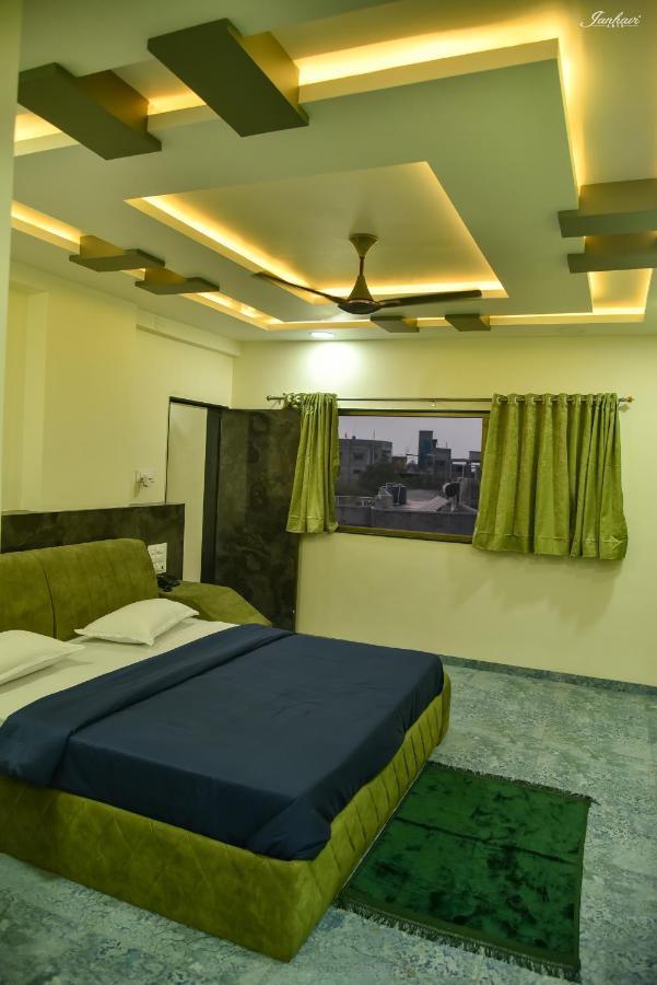 Pawan Executive Tuljapur Экстерьер фото